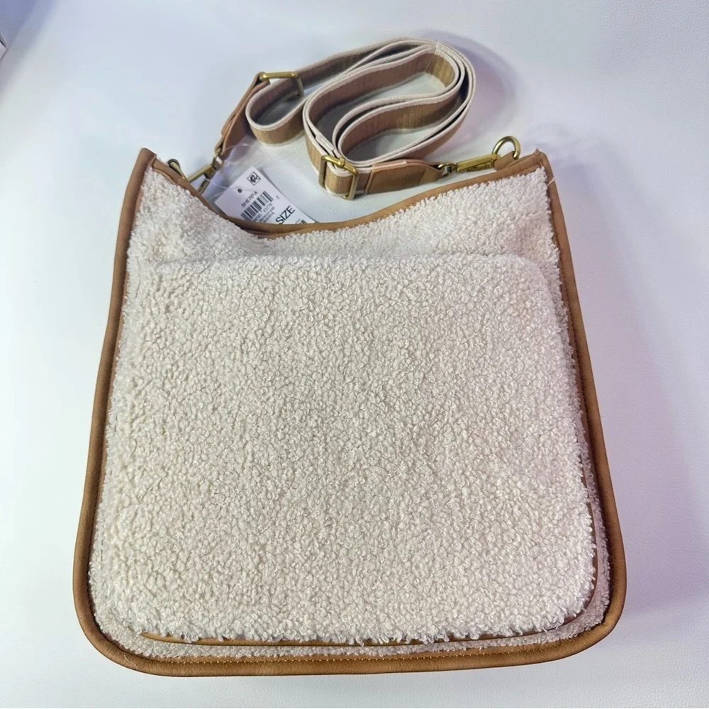 NEW Women’s Style & Co Sherpa Shoulder/Crossbody Bag Cream/Tan